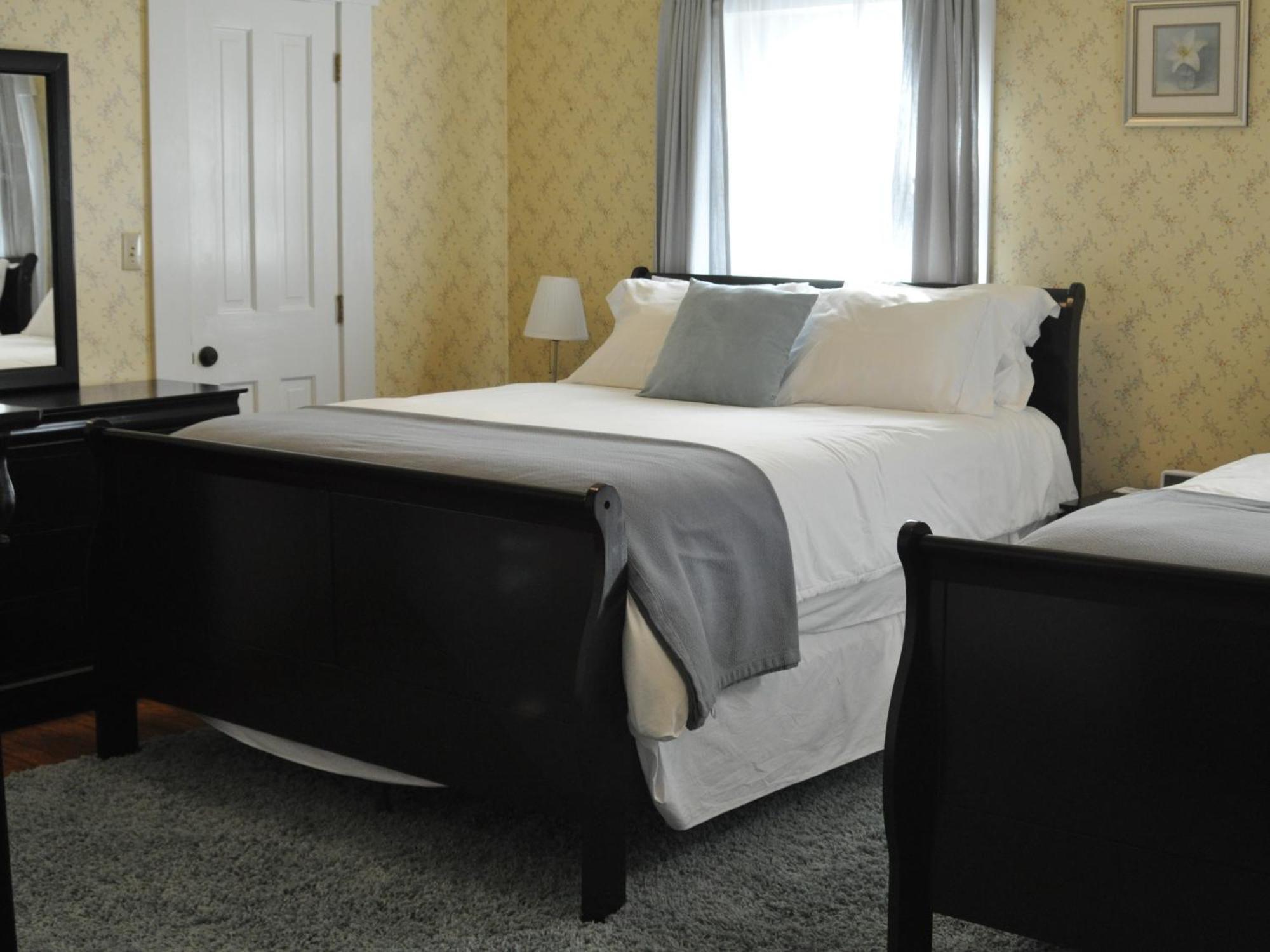 The Doctor'S Inn Oxford Room photo